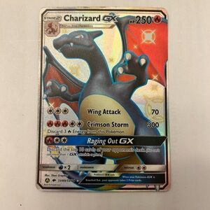 Charizard GX - Hidden Fates: Shiny Vault SV49/SV94 Pokémon Card